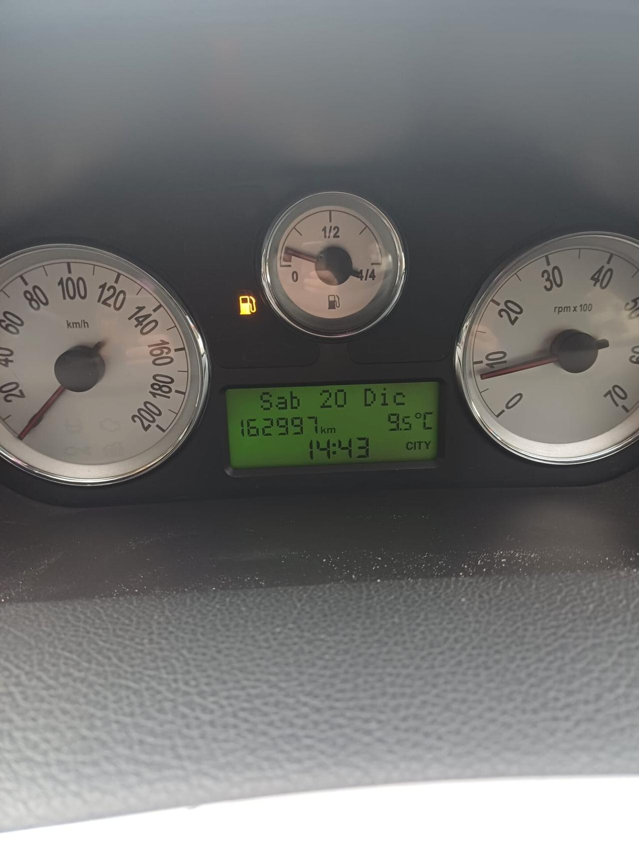 Lancia Ypsilon 1.2 Platino MODA MILANO