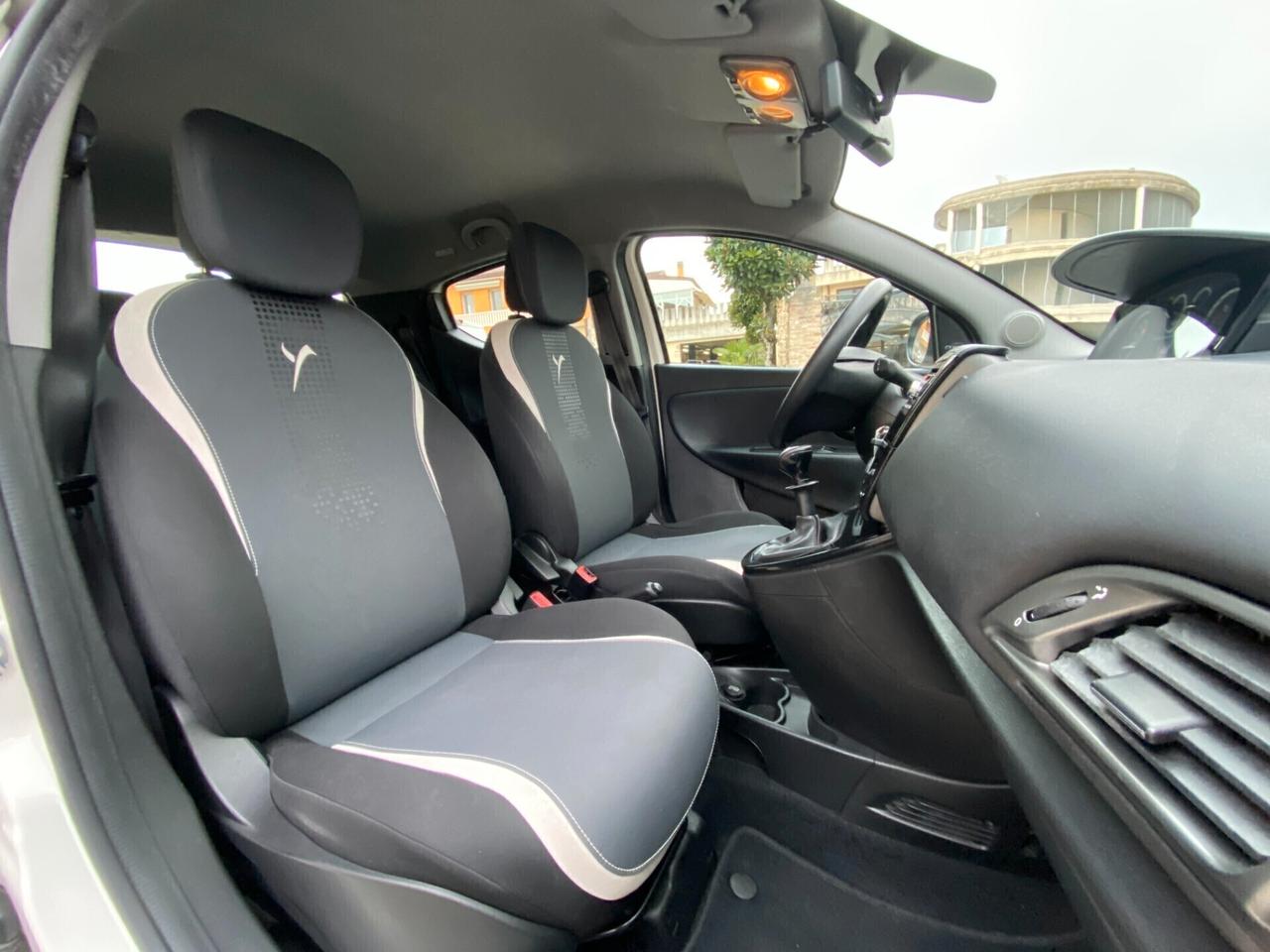 Lancia Ypsilon 1.2 69 CV GPL Ecochic Elefantino