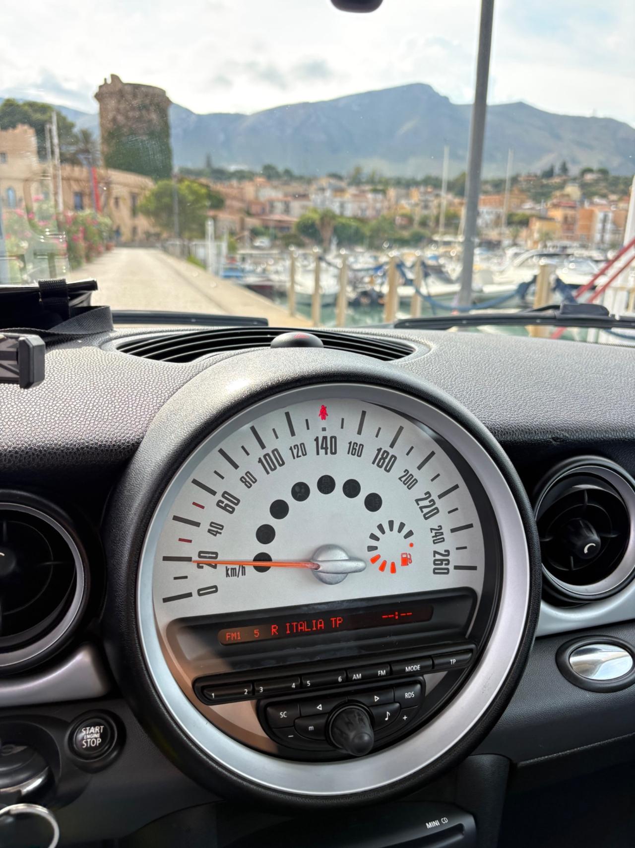 Mini 1.6 16V One (55kW)
