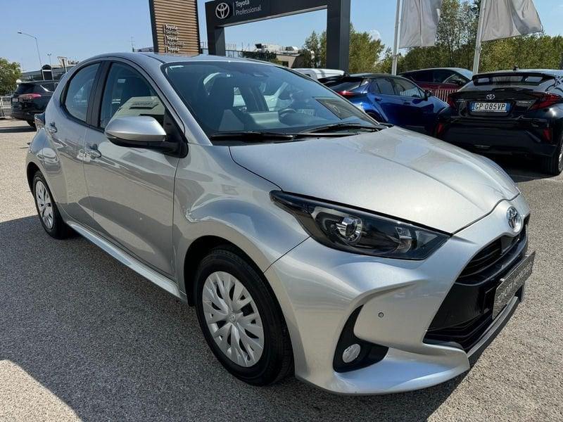 Toyota Yaris 1.0 Active MY22
