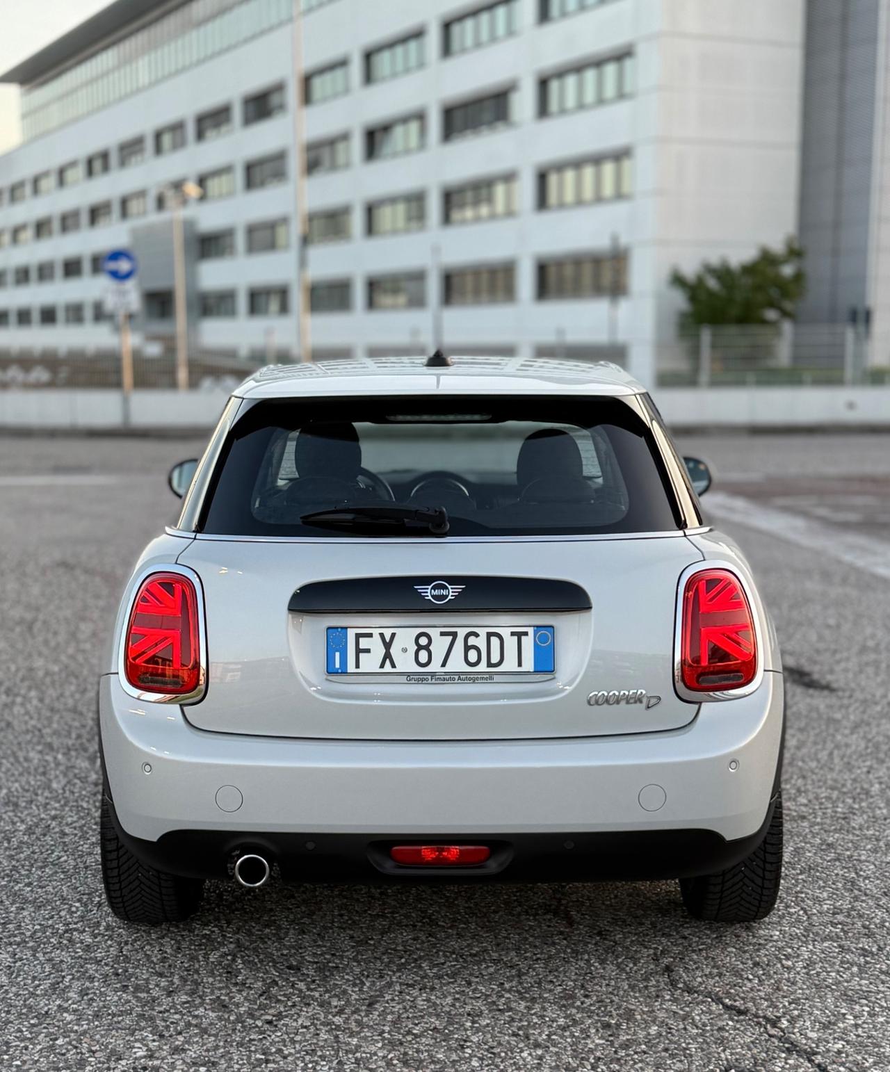 Mini 1.5 Cooper D 5 porte