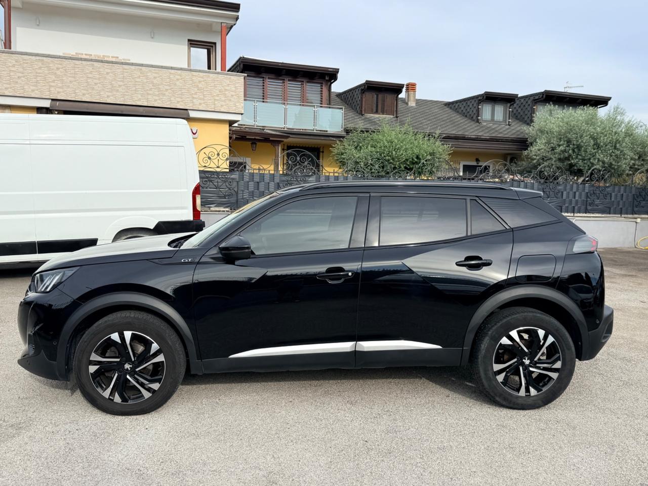 Peugeot 2008 PureTech 130 S&S EAT8 GT Pack