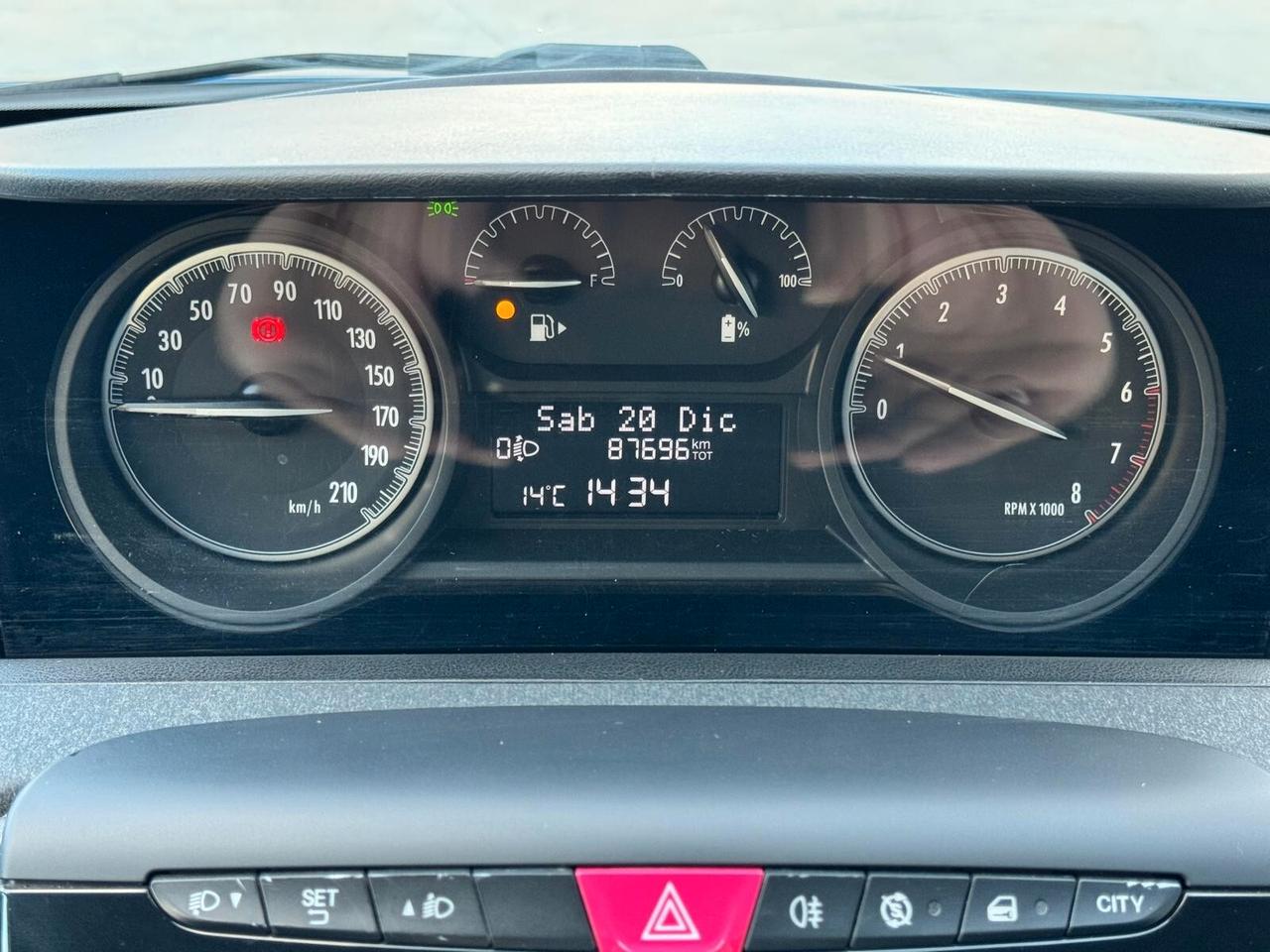 Ypsilon 1.0 FireFly 5 porte S&S Hybrid Silver