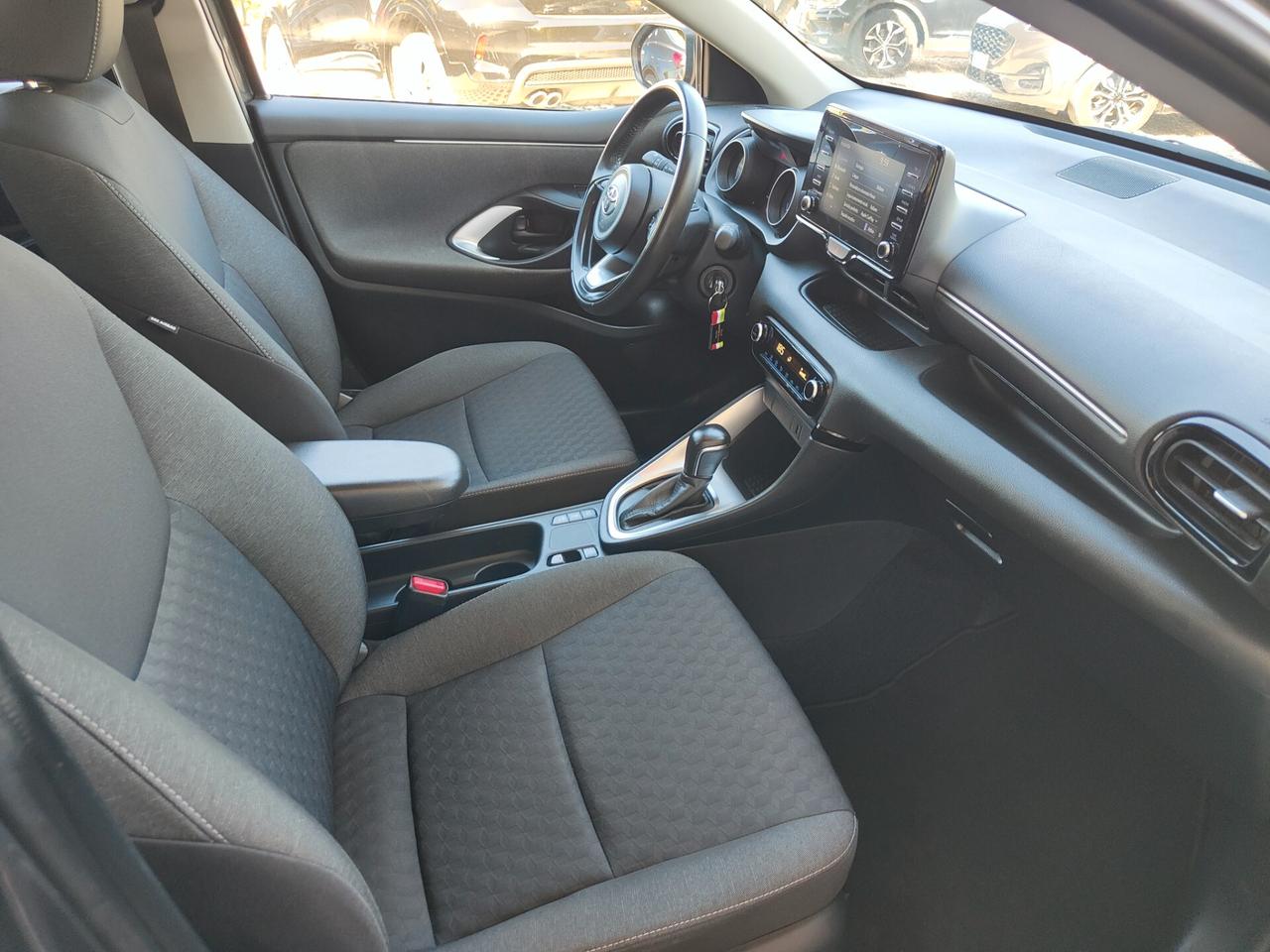 Toyota Yaris 1.5 Hybrid 5 porte Lounge