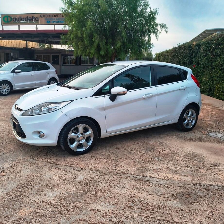 Ford Fiesta 1.4 TDCi 5p. Titanium