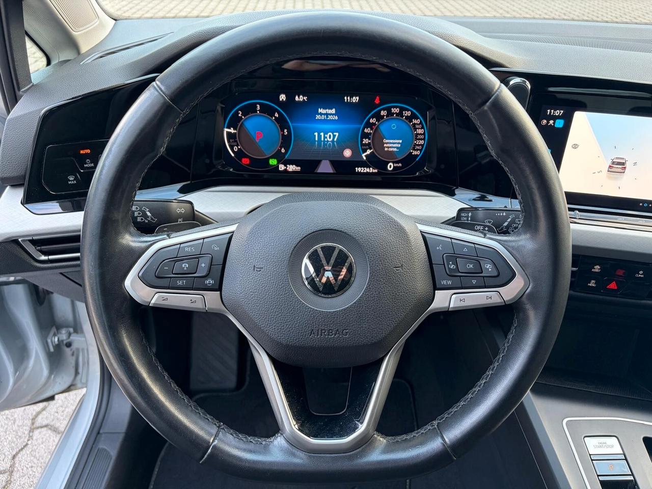 Volkswagen Golf Variant 2.0 tdi 115cv dsg PER NEOPATENTATI