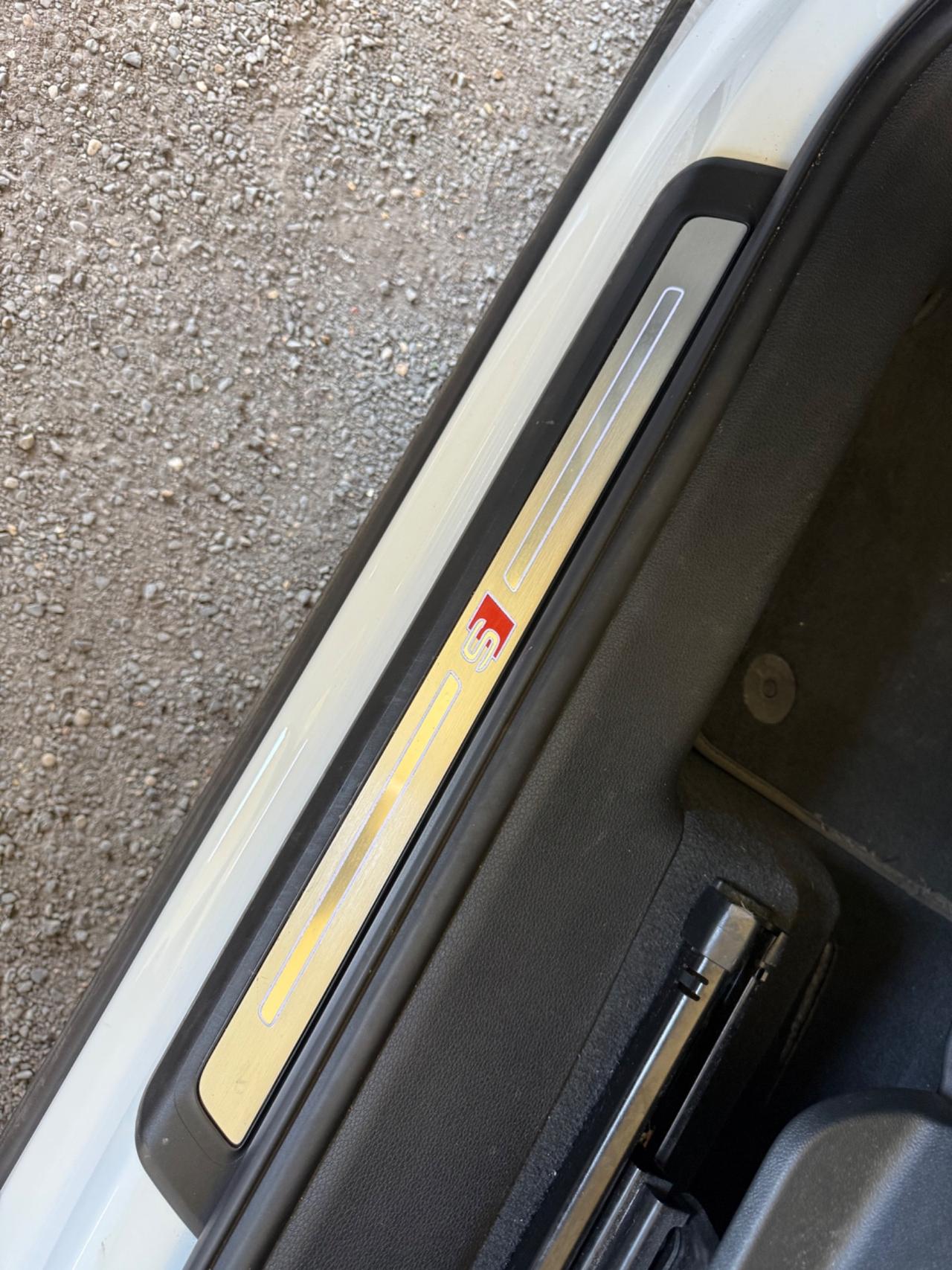 Q3 35 TFSI S tronic-S-line -unipro-rate-garanzia-