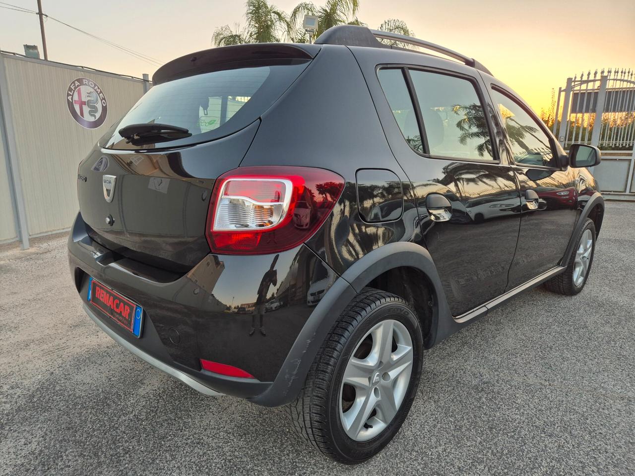 Dacia SANDERO STEPWAY 1.5 dCi 90CV RESTAYLING 2015 FULL