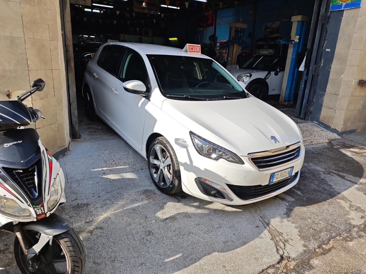 Peugeot 308 BlueHDi 120 S&S Allure