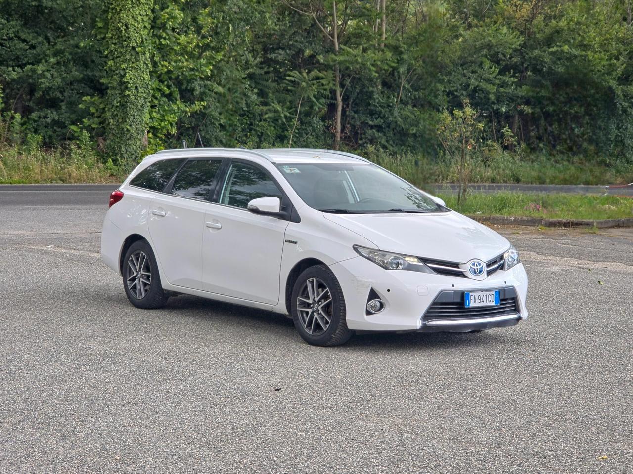 Toyota Auris Touring Sports 1.8 Hybrid Cool CV-100 Automatico NEO
