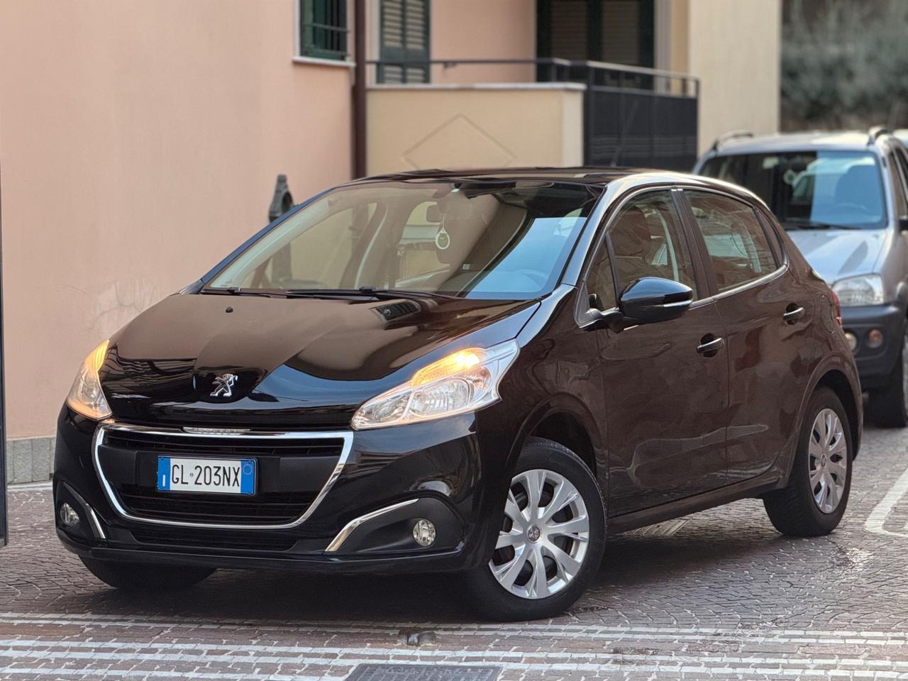 Peugeot 208 BlueHDI 75 CV Allure