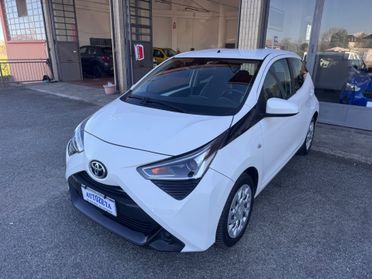 Toyota Aygo 1.0 72 CV 5 porte x-play