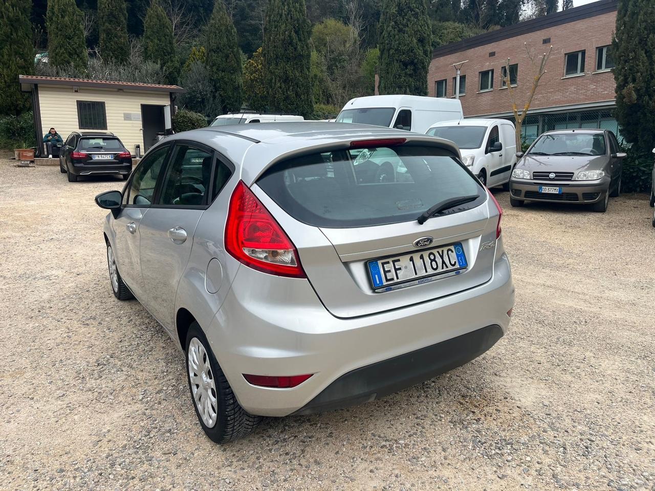 Ford Fiesta 1.2 Benzina - Neopatentati
