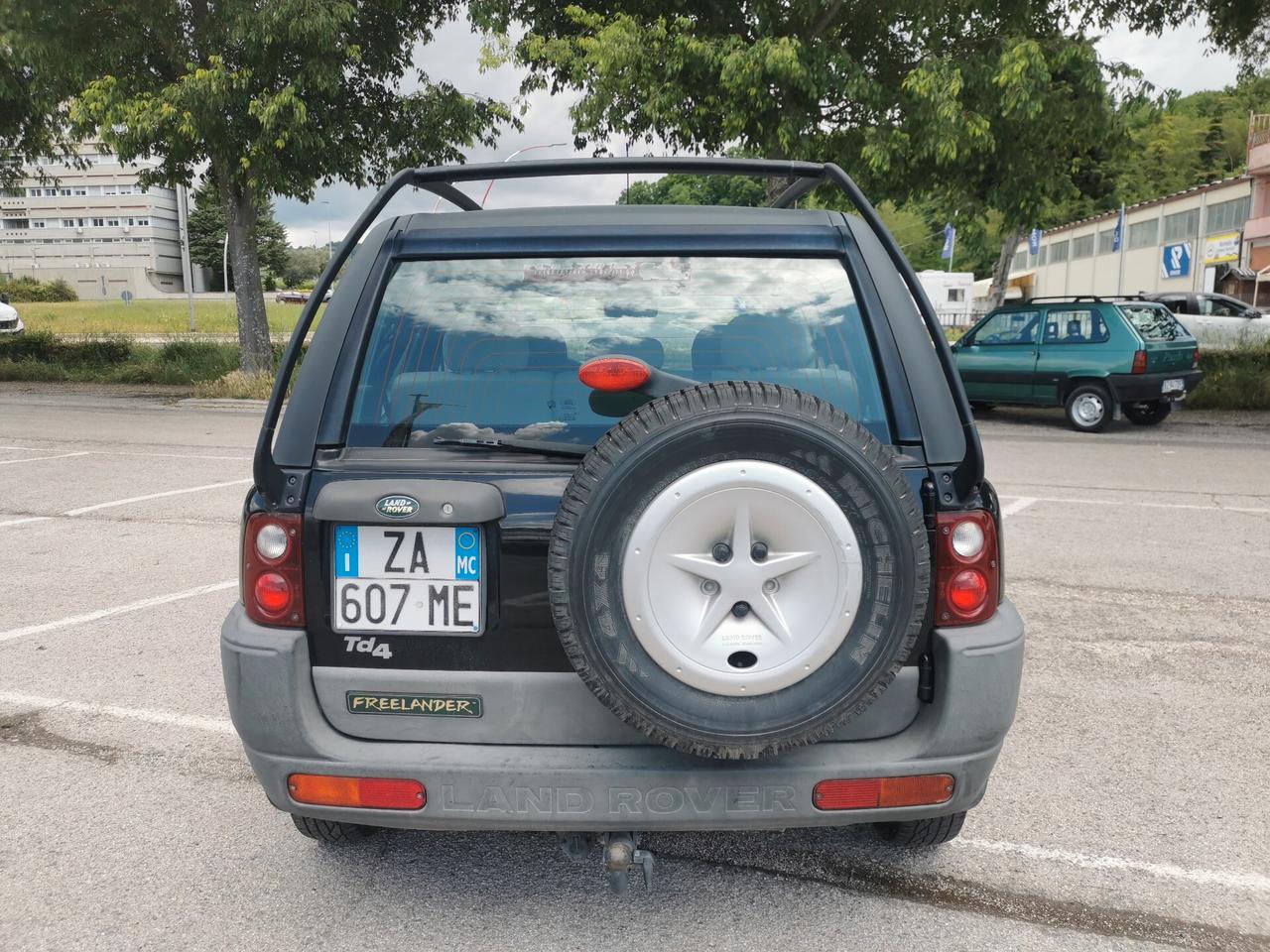 Land Rover Freelander 2.0 td4 GANCIO TRAINO