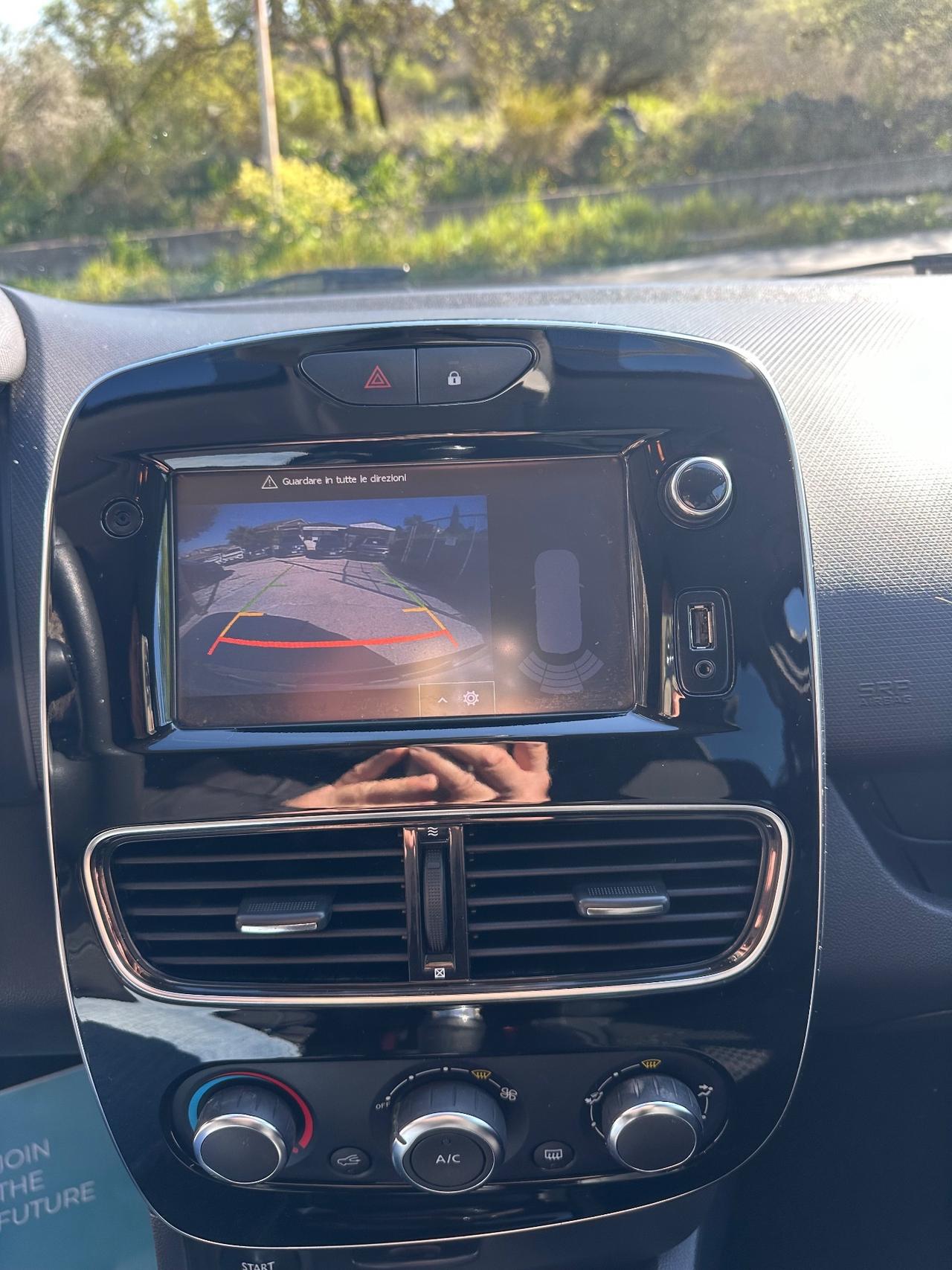 Renault Clio 1.5 dCi 8V 90 CV 5 porte Duel