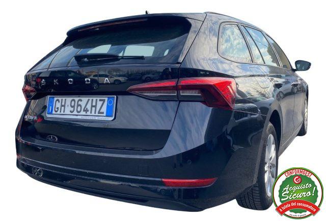 SKODA Octavia 2.0 TDI EVO SCR DSG Wagon Sportline