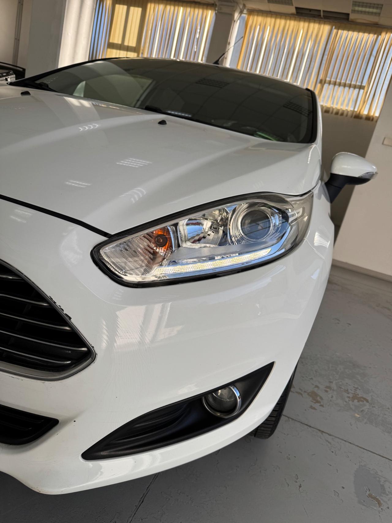 Ford Fiesta 1.5 TDCi 75CV 5 porte Titanium