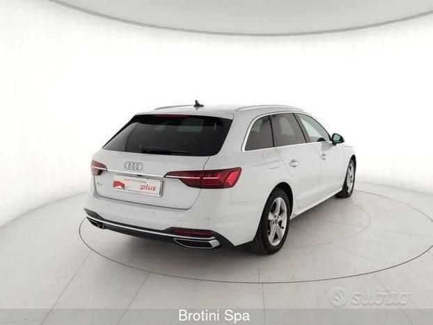 Audi A4 Avant 35 TDI/163 CV S tronic Business...