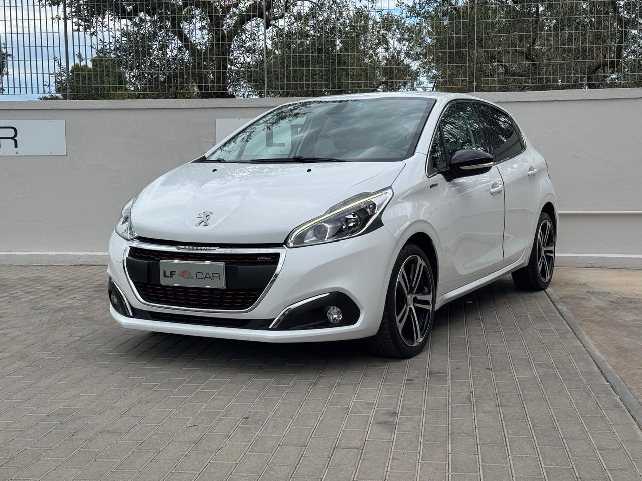 Peugeot 208 PureTech Turbo 110 cv EAT6 S&S 5 porte GT Line