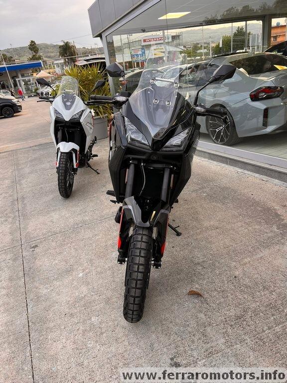 Moto Morini X-Cape 700 nuova pronta consegna a 69 euro al mese