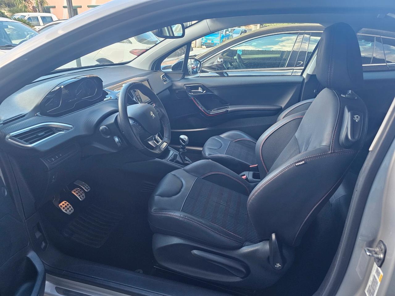 Peugeot 208 BlueHDi 120 S&S 3 porte GT Line