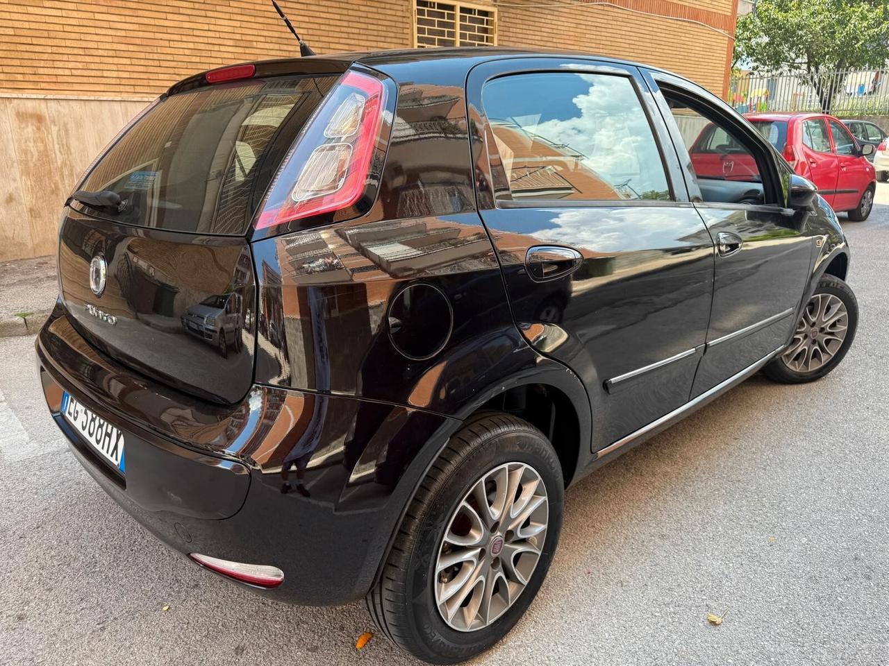 Fiat Punto Evo PUNTO EVO 1.4 5P EMOTION NATURAL POWER
