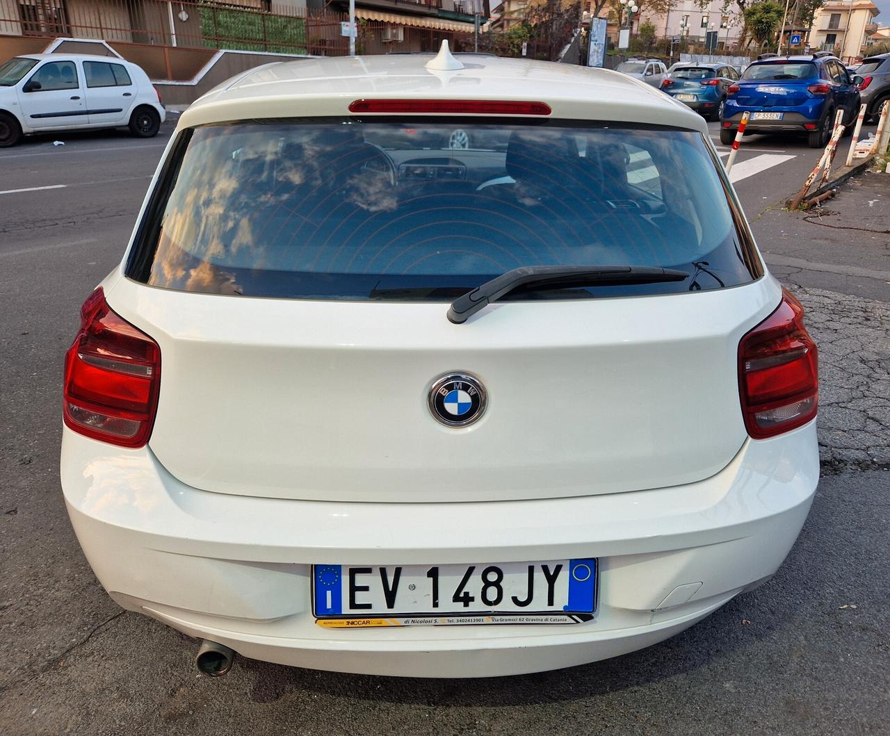 Bmw 116 116d 5p. Urban