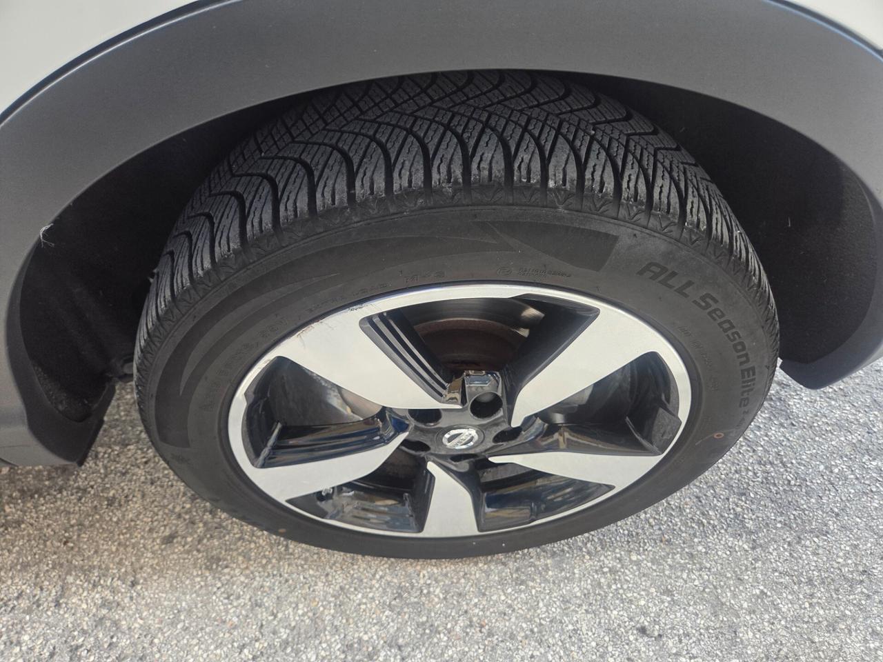 NISSAN QASHQAI TETTO PANORAMICO NAVIGAT TELECAM KMCERT