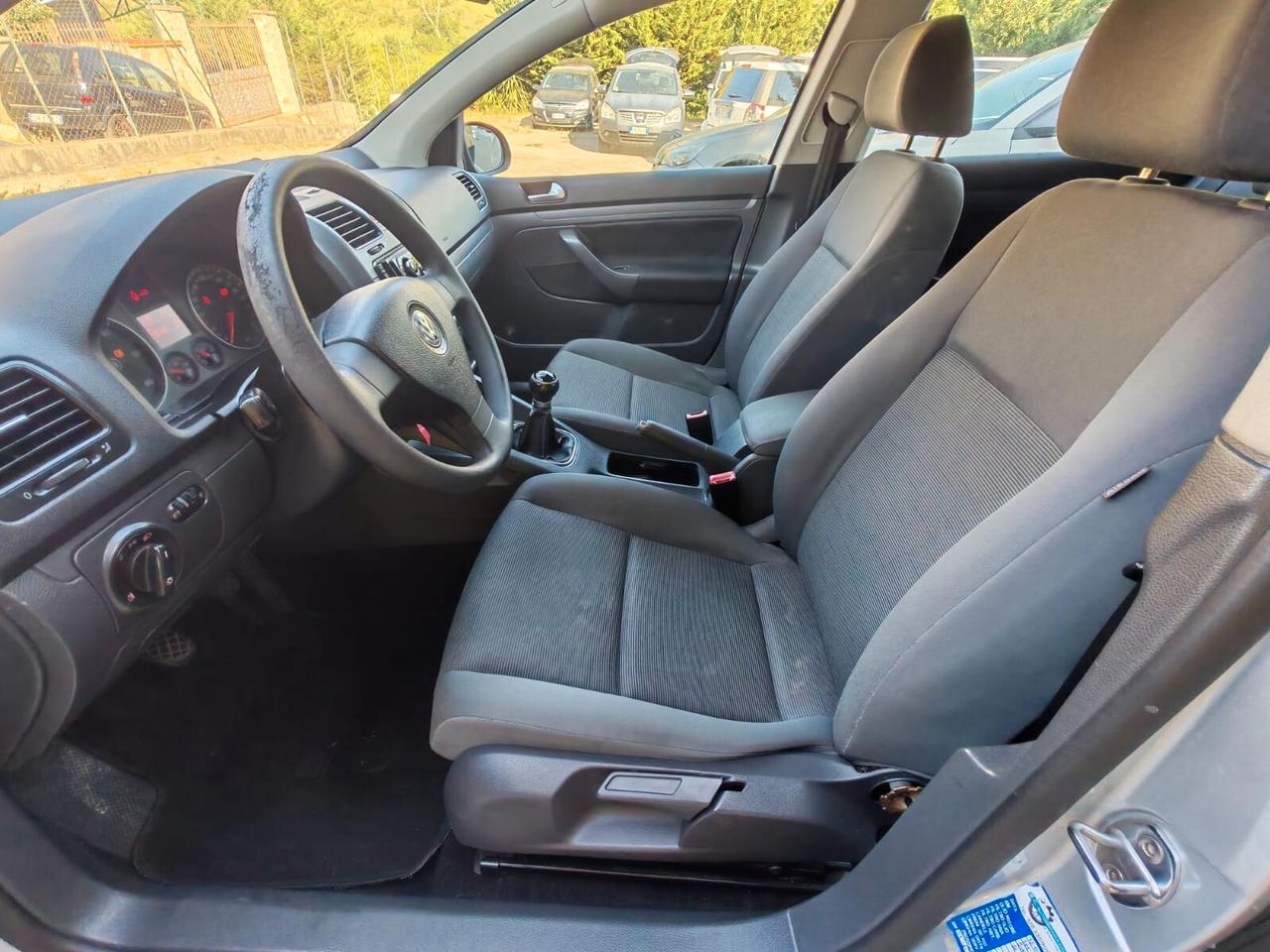 Volkswagen Golf 1.9 TDI DPF 5p. Comfort. BlueMot.