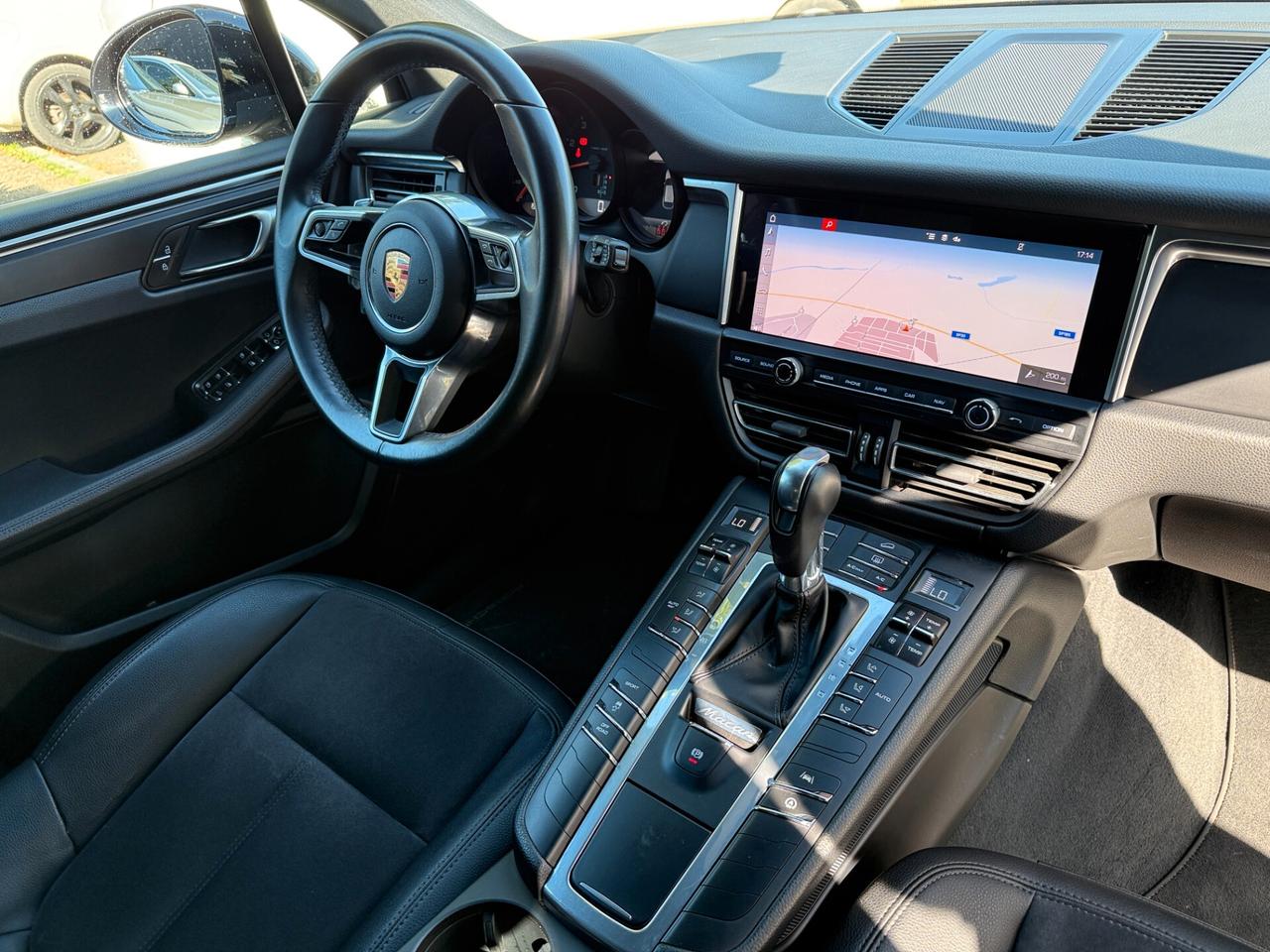 Porsche Macan 2.0 Black Edition