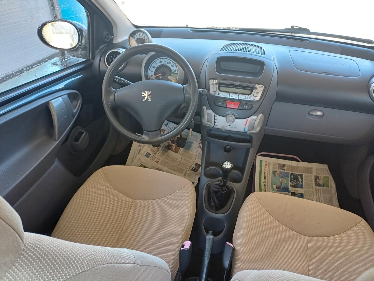 Peugeot 107 1.0 68CV 5p. Sweet Years 2008