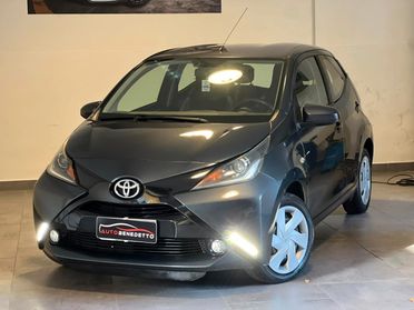 Toyota Aygo 1.0 VVT-i 69 CV 5 porte x-play