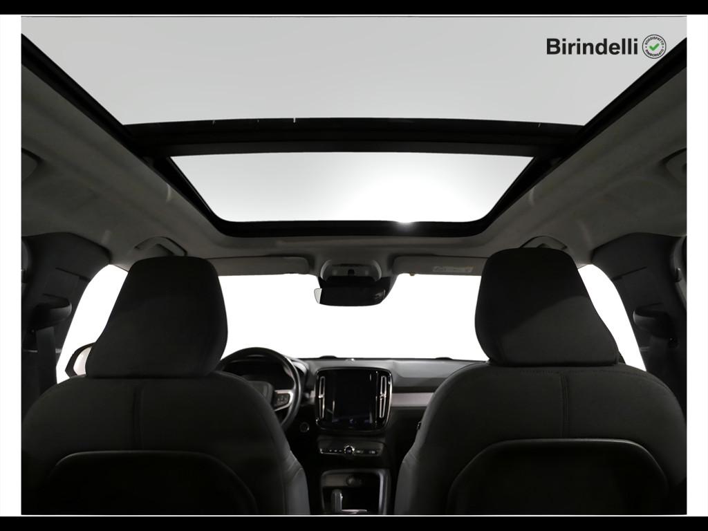 VOLVO XC40 (2017-->) - XC40 T3 Geartronic Momentum