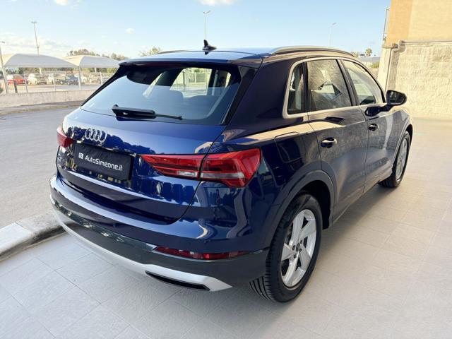 AUDI Q3 35 2.0 TDI S tronic Business Advanced COCKPIT