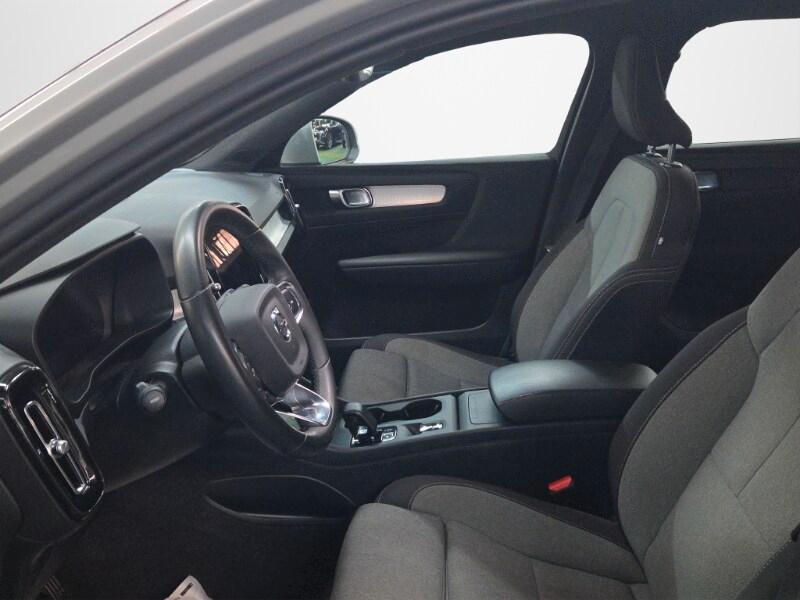 VOLVO XC40 (2017-->) XC40 B3 automatico Core