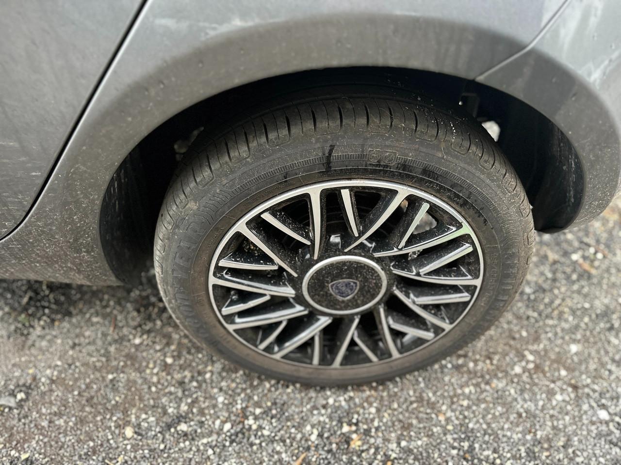 LANCIA Ypsilon III 2021 - Ypsilon 1.0 firefly hybrid Platino s&s 70cv