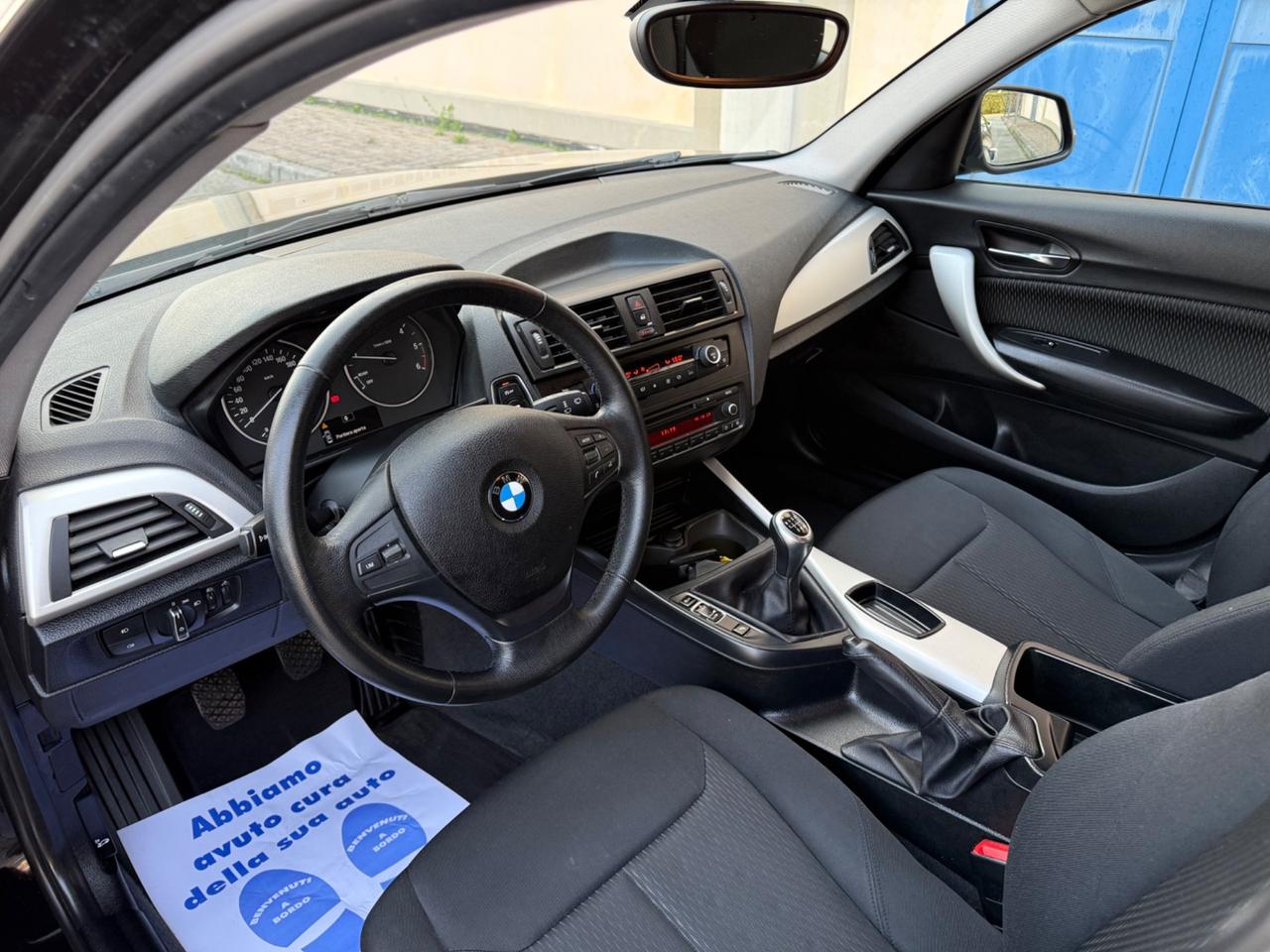 Bmw 116d 5p. Unique