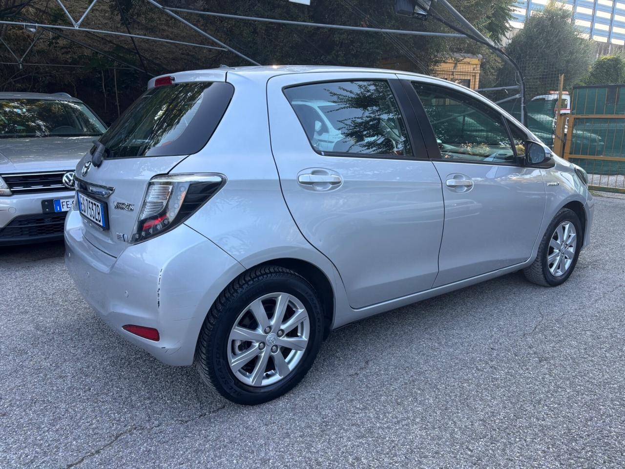 Toyota Yaris 1.5 Hybrid 5 porte Lounge