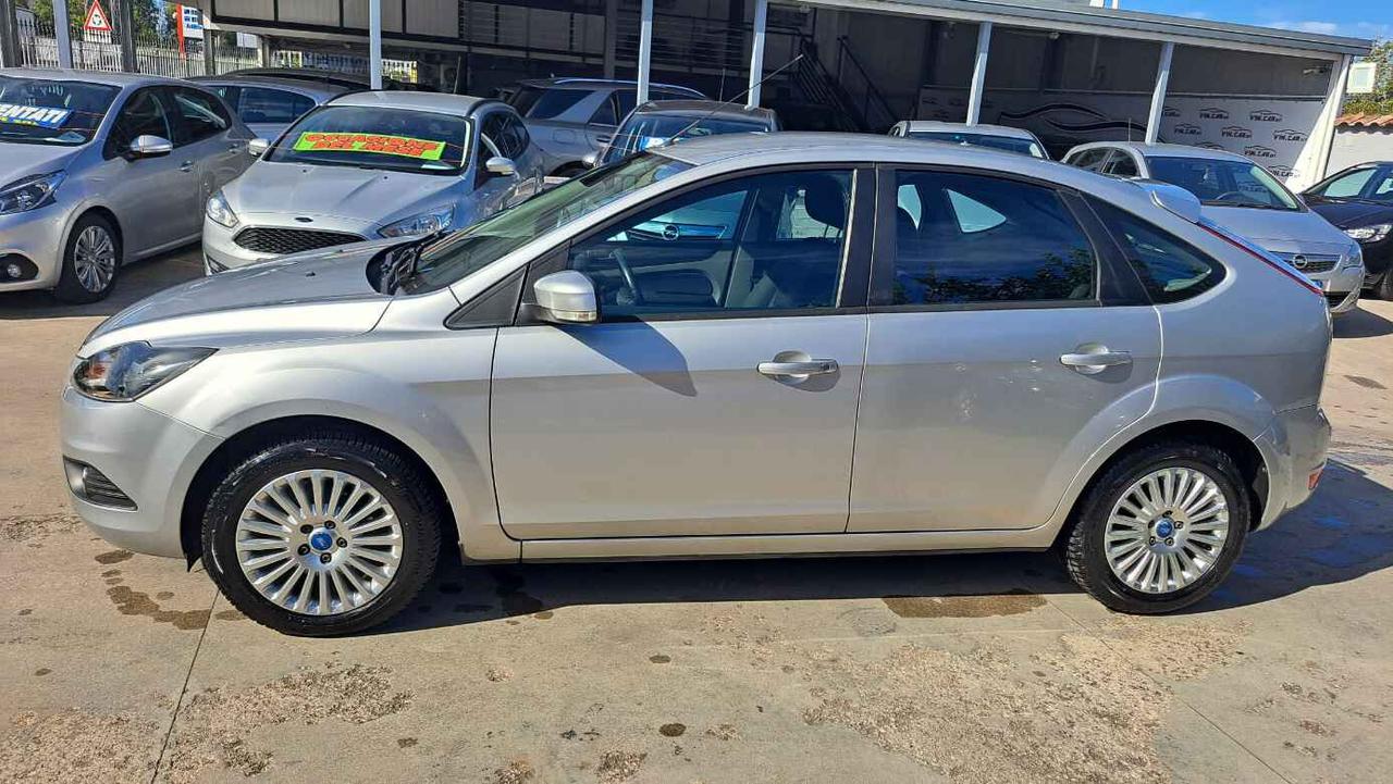 Ford Focus 1.6 (115CV) 5p. Bz.- GPL Titanium