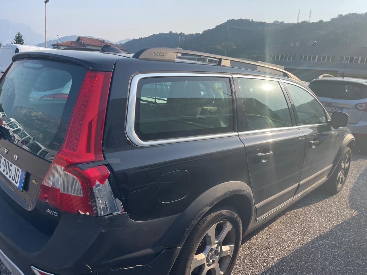 Volvo XC 70 XC70 D5 AWD Summum