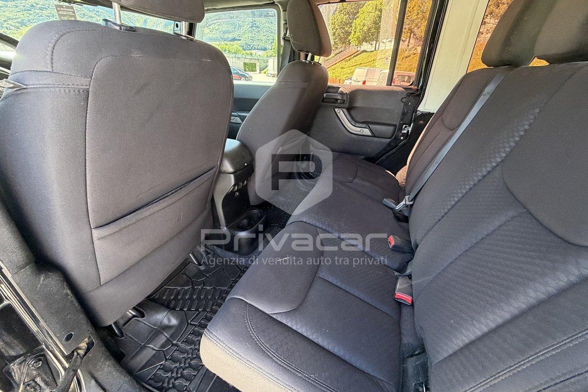 JEEP Wrangler Unlimited 2.8 CRD DPF Sahara
