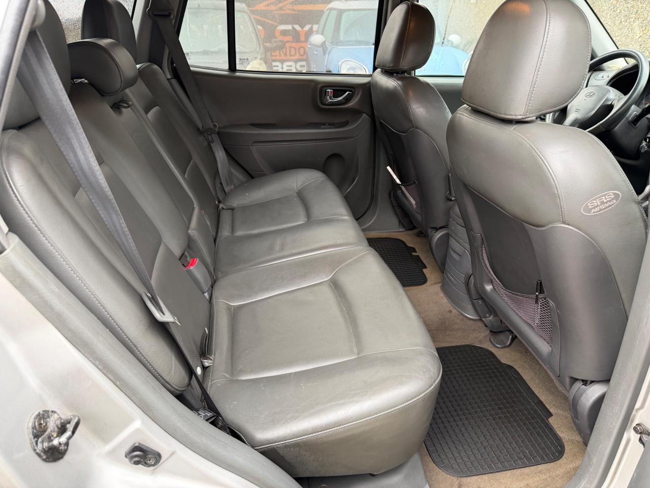 HYUNDAI SANTA Fe 2.0CRDi 4X4 4WD GANCIO TRAINO 1850KG