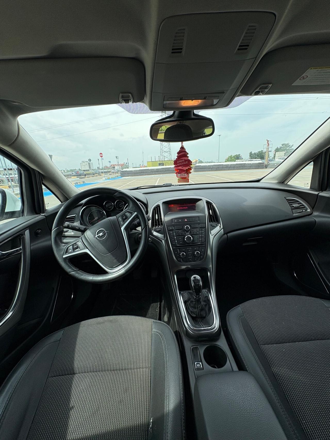 Opel Astra 1.7 CDTI 110CV 5 porte Ok neo patentati.