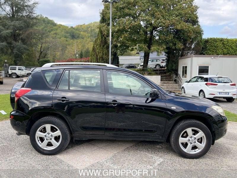Toyota RAV4 2.2 D-4D 136 CV