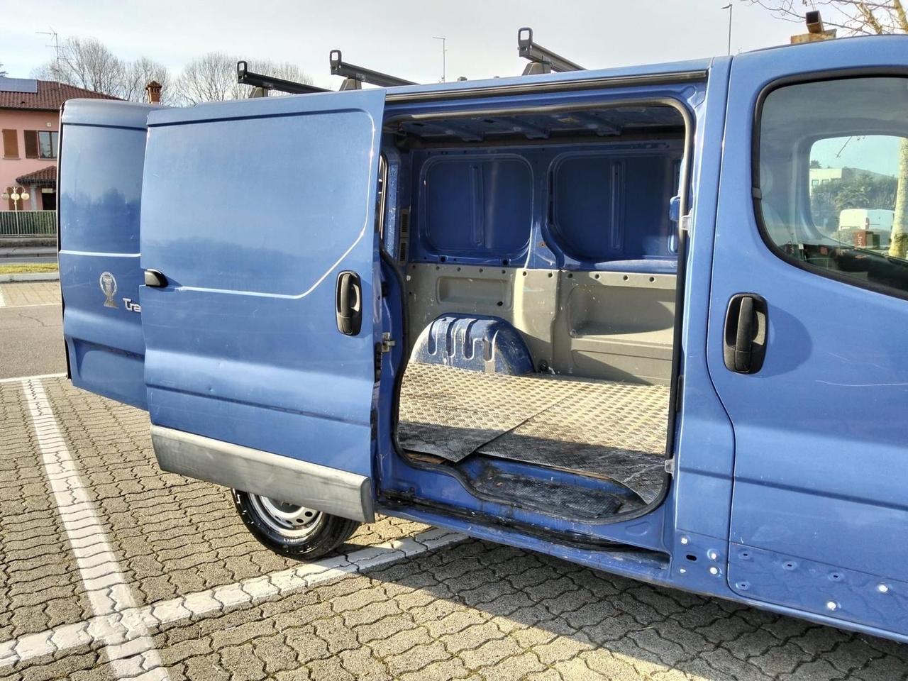 Renault Trafic T27 1.9 dCi 100CV PC-TN*3Posti*Clima