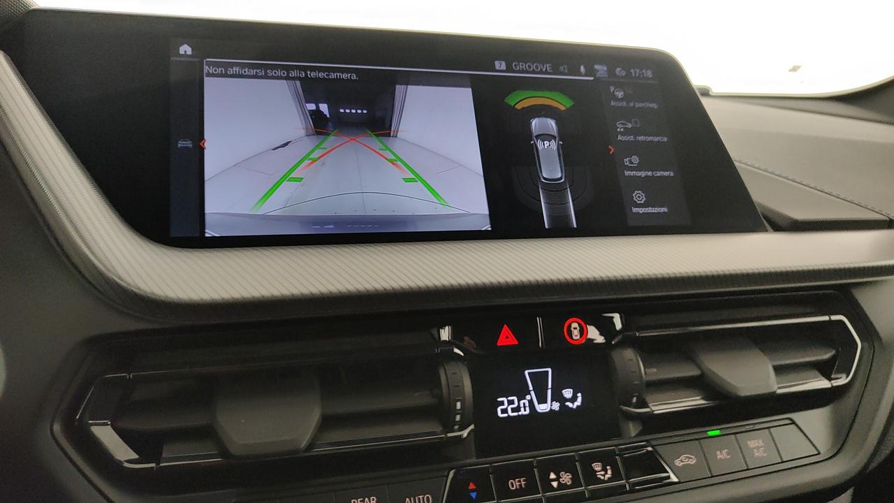 BMW Serie 1 F40 - 118d Msport auto