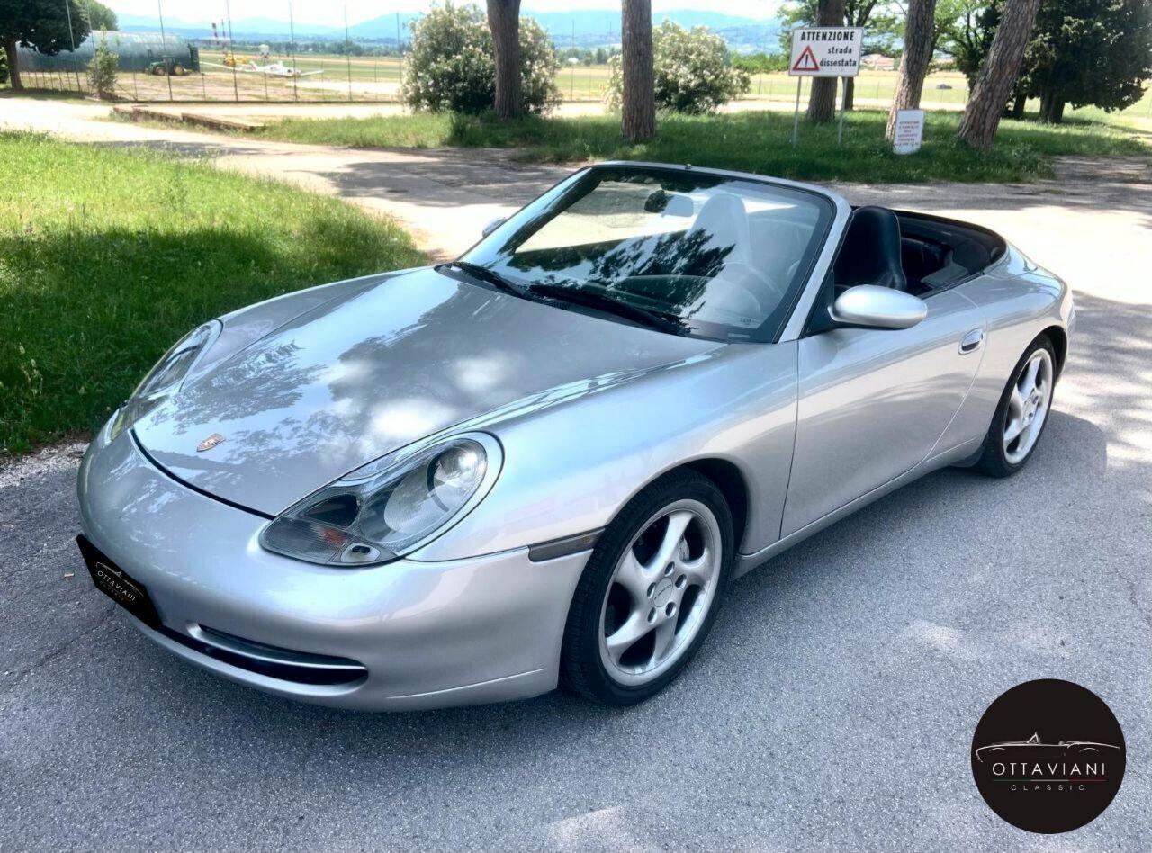 Porsche 911 996 Carrera 4
