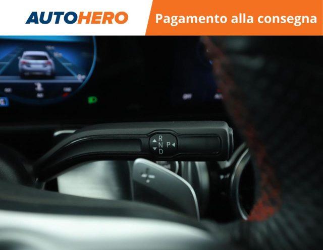 MERCEDES-BENZ GLB 200 d Automatic Premium