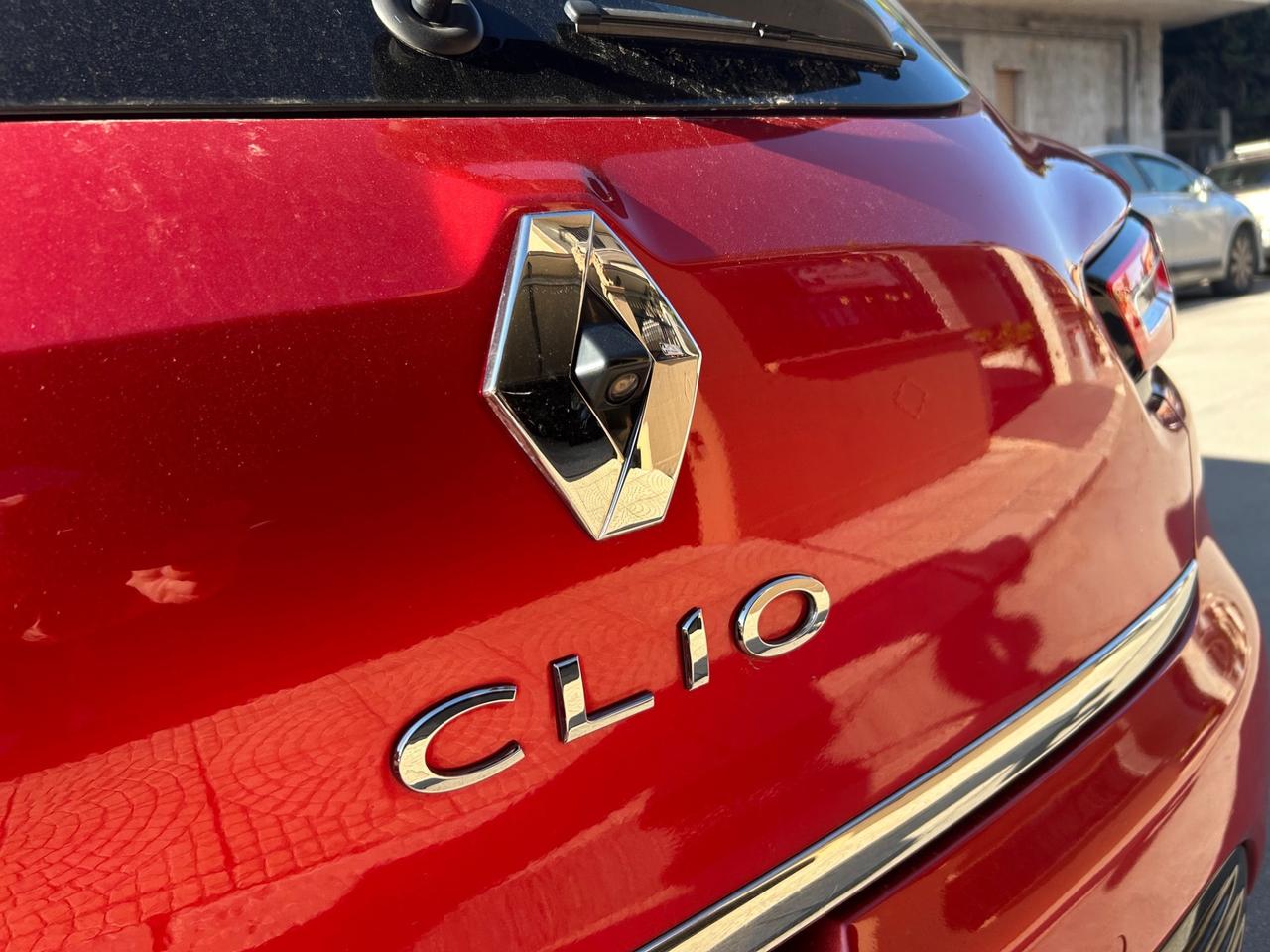 Renault Clio dCi 8V 90 CV 5 porte Moschino Life