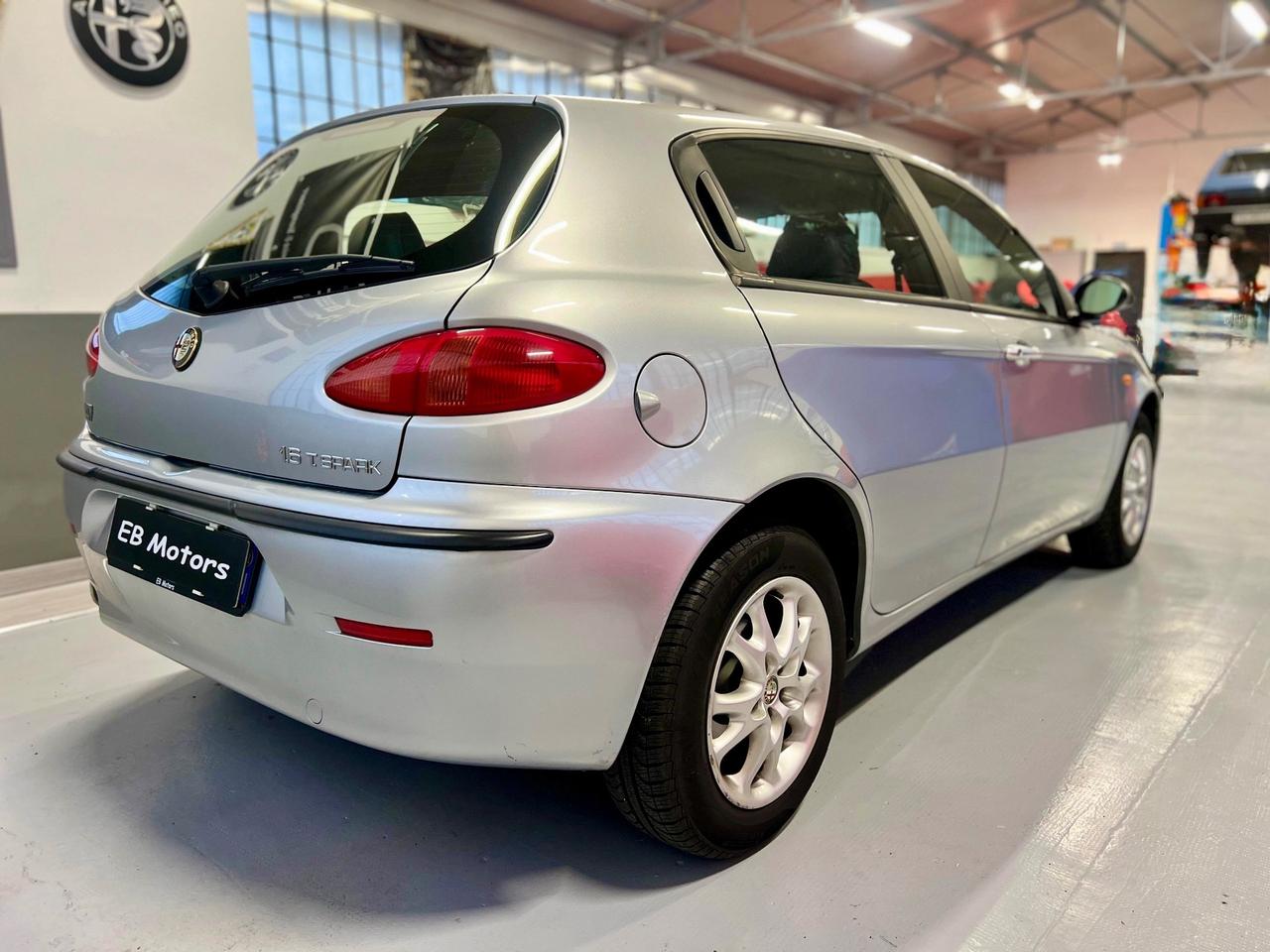 Alfa Romeo 147 1.6 16V Twin Spark Distinctive 5p